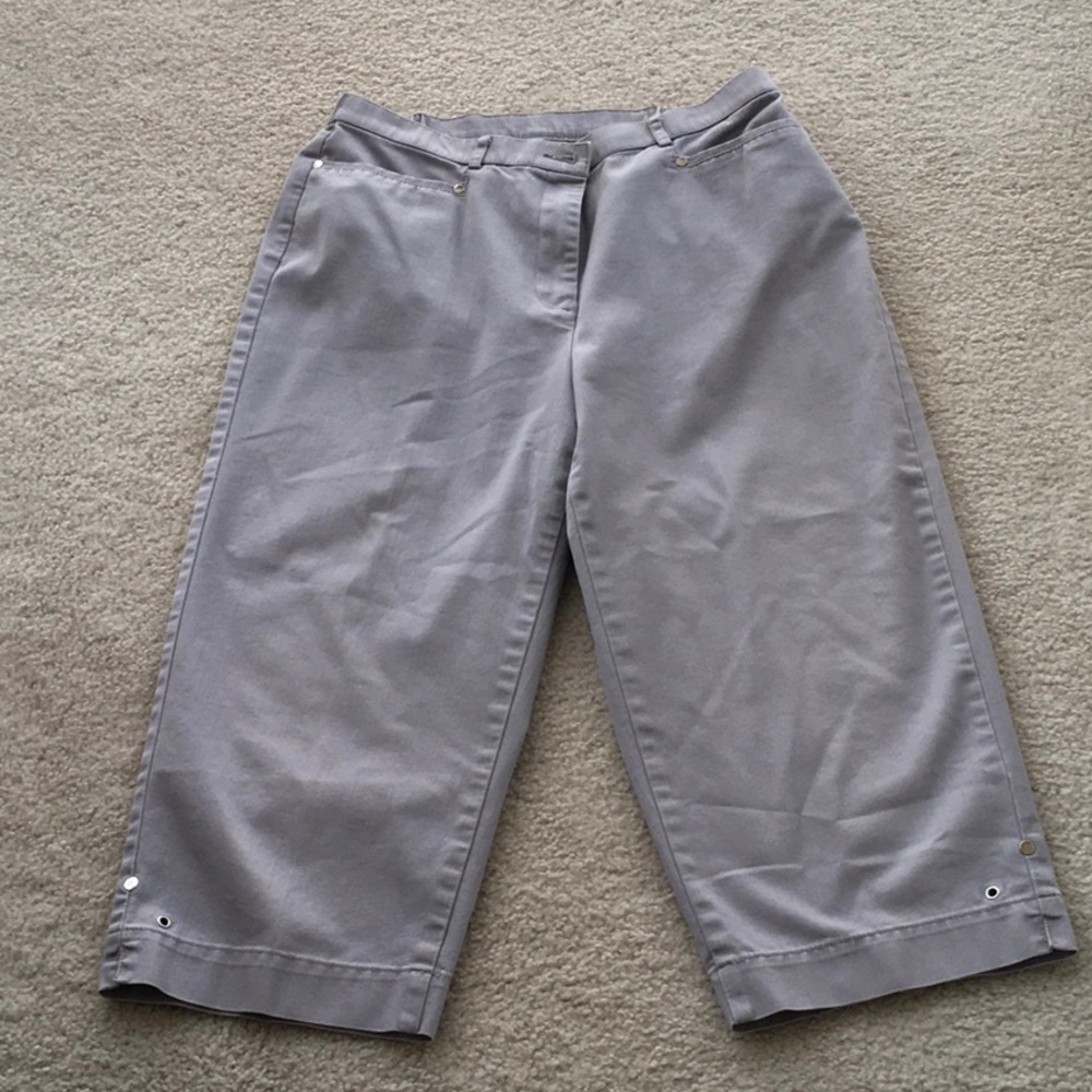 TANJAY- Grey Cropped Pants